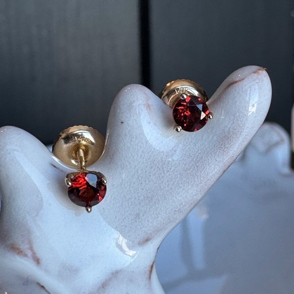 14K Martini Garnet Stud Earrings - Picture 1 of 8